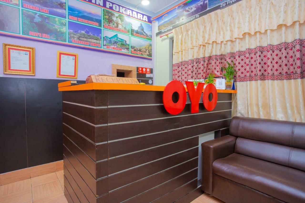 Oyo 575 Api Suites ポカラ エクステリア 写真